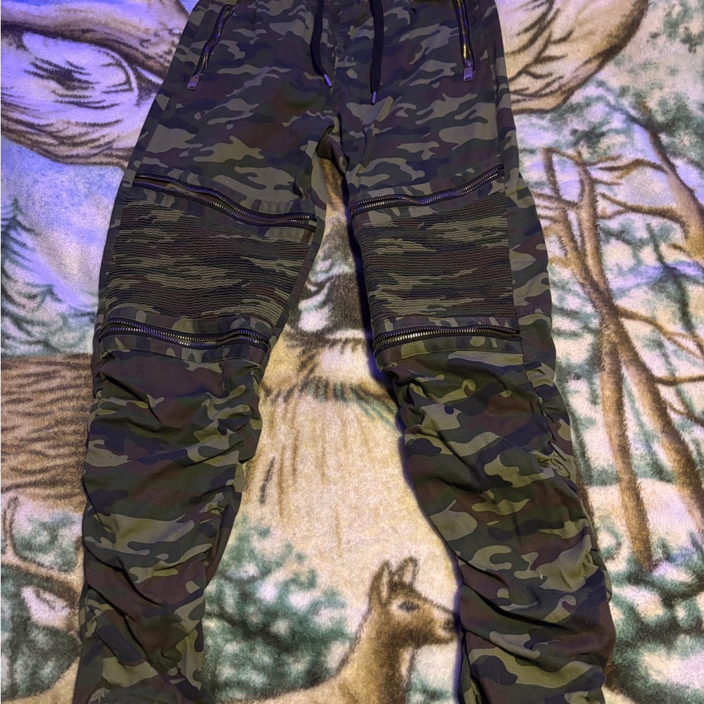 Men’s Camo Moto Jogger Pants